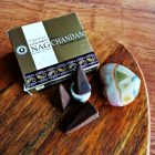 Golden Nag Chandan-Indiai Szantálfa Kúp Füstölő