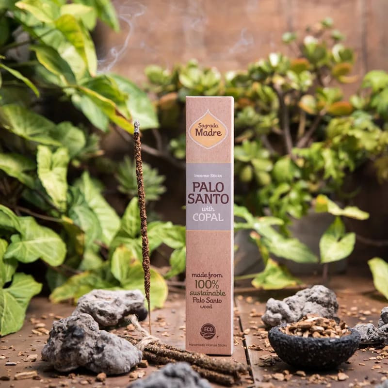 Sagrada Madre Palo Santo with Copal Füstölő